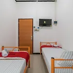 RedDoorz near Terminal Bubulak Bogor