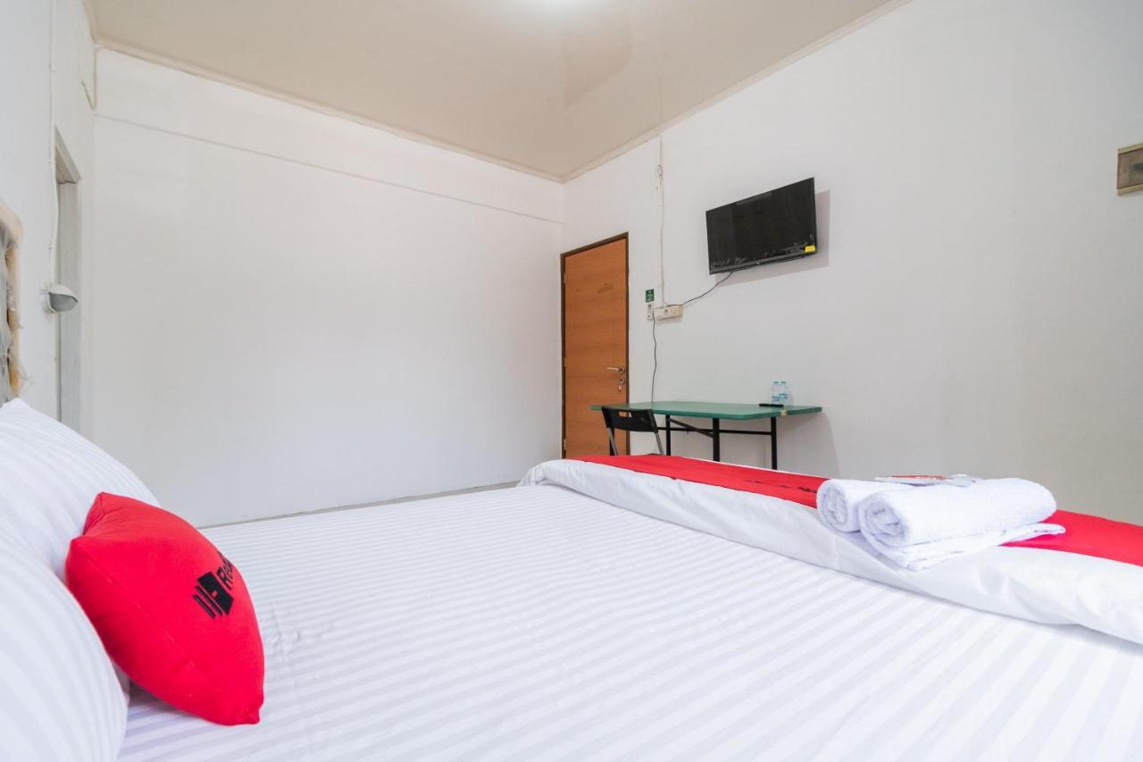 Reddoorz Near Terminal Bubulak 2* Bogor