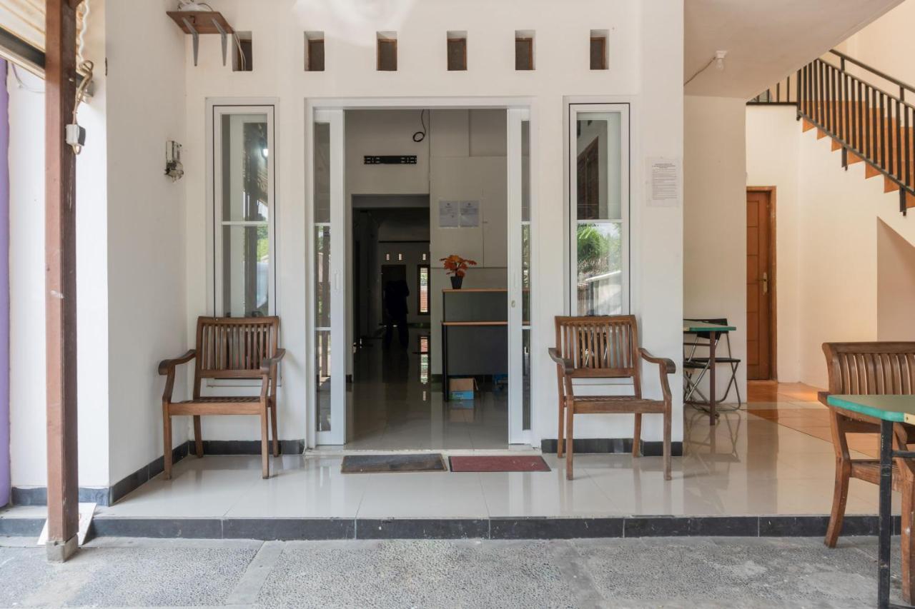 Reddoorz Near Terminal Bubulak Bogor
