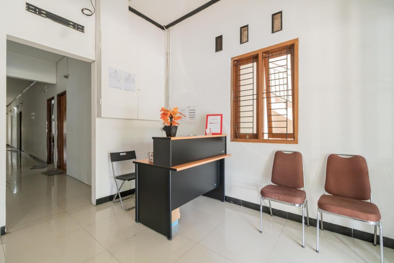 Reddoorz Near Terminal Bubulak